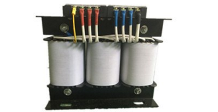 三相變壓器與單相變壓器之間存在哪些差異